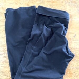 Old navy black yoga pants